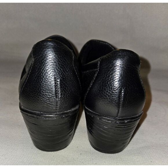 BOC Born Concept "Peggy" Black Leather Clogs, Size 8 *Fits Like a 7.5 - Picture 4 of 5